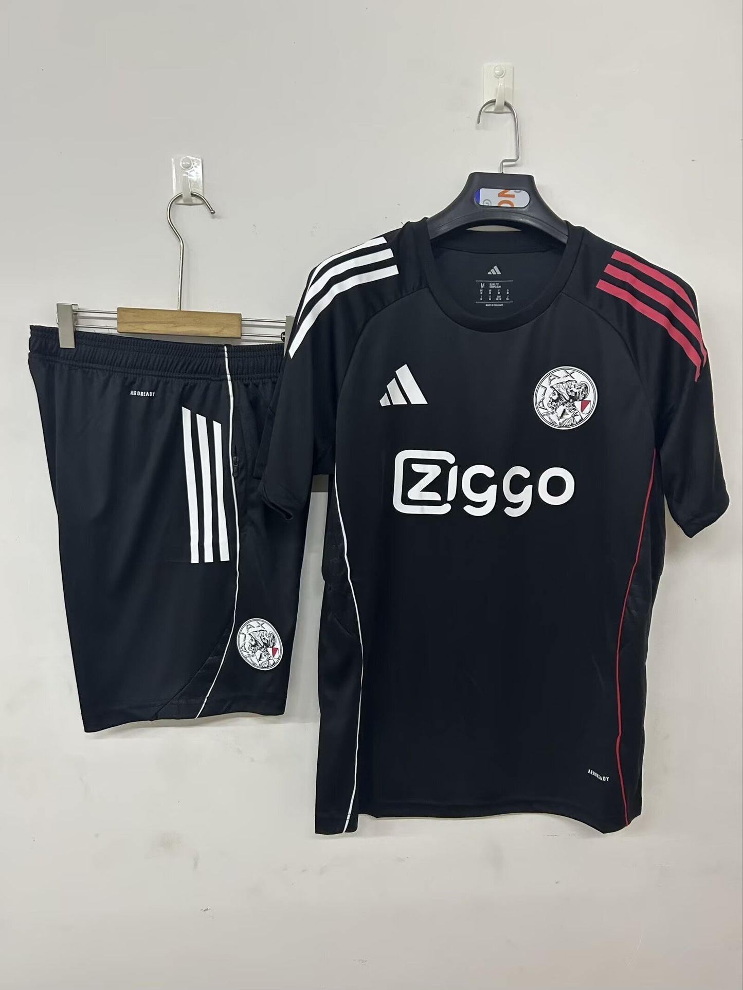 Conjunto entrenamiento Ajax 25/26